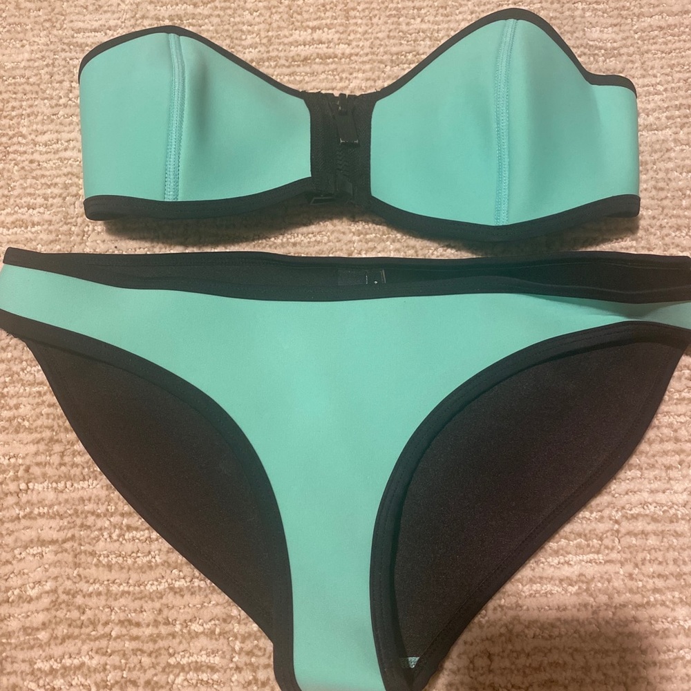 Triangl Bikini